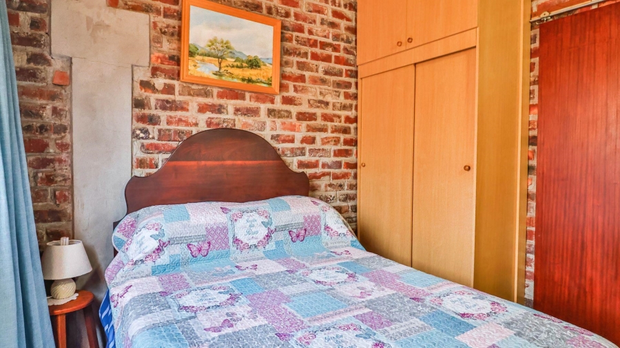 4 Bedroom Property for Sale in De Kelders Western Cape